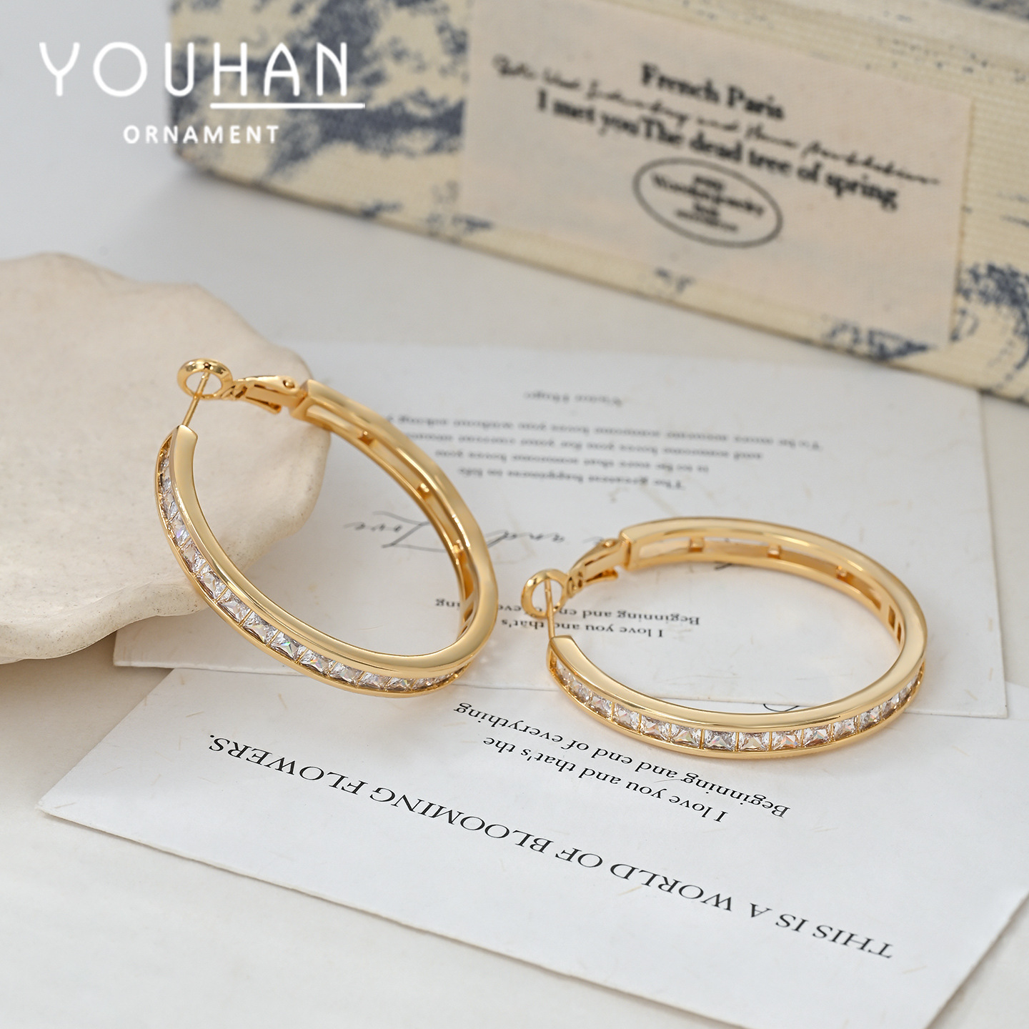 Orecchini a cerchio unici ed esagerati in argento S925 con zirconi, orecchini geometrici a forma di C di alta gamma, stile europeo e americano._voghion.com