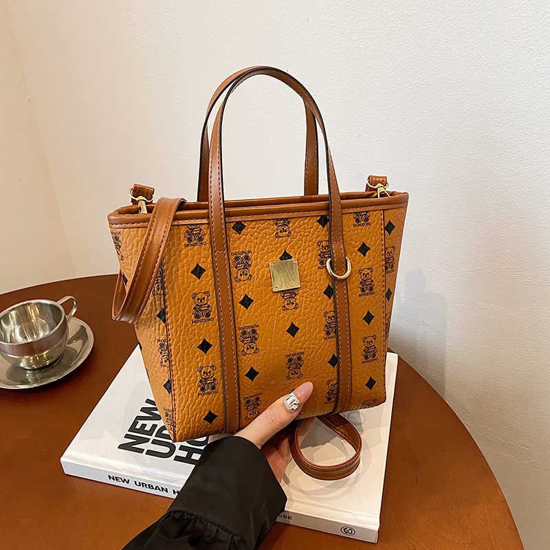 2025 New Vintage Fashion Bucket Bag Trendy Graffiti Bear Shoulder Bag Small Trendy Work Commuter Women's Bag 2025 New Vintage Fashion Bucket Bag Trendy Graffiti Bear Shoulder Bag Small Trendy Work Commuter Women's Bag