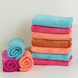 毛巾;浴巾、沙滩巾;方巾、中巾