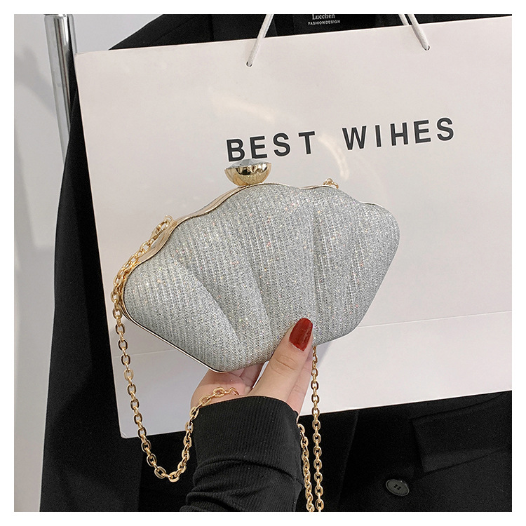 Women's Small Pu Leather Solid Color Streetwear Shell Lock Clasp Crossbody Bag Dome Bag Chain Bag display picture 2