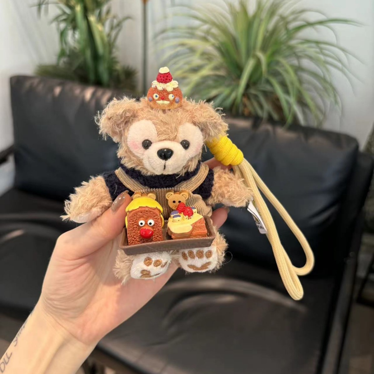 Nuevo Duffy oso llavero de automóvil lindo caricatura muñeca de peluche bolsos colgantes chicas pareja muñeca colgantes