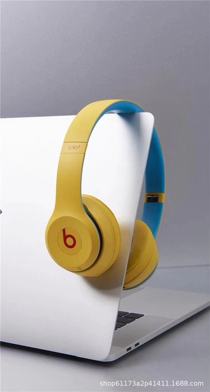国境を越えてbeats solo 3豚年ブラウン熊学院風ヘッドセット式bluetoothイヤホンに適用します|undefined