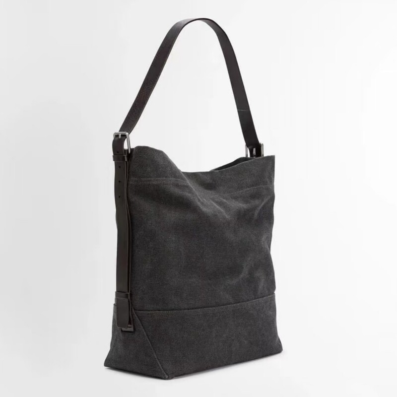 Lemaire Authentic New Product Jennie's Same Style Two-Tone Show Bucket Bag Versatile Canvas Large Capacity Tote Bag Lemaire Authentic New Product Jennie's Same Style Two-Tone Show Bucket Bag Versatile Canvas Large Capacity Tote Bag