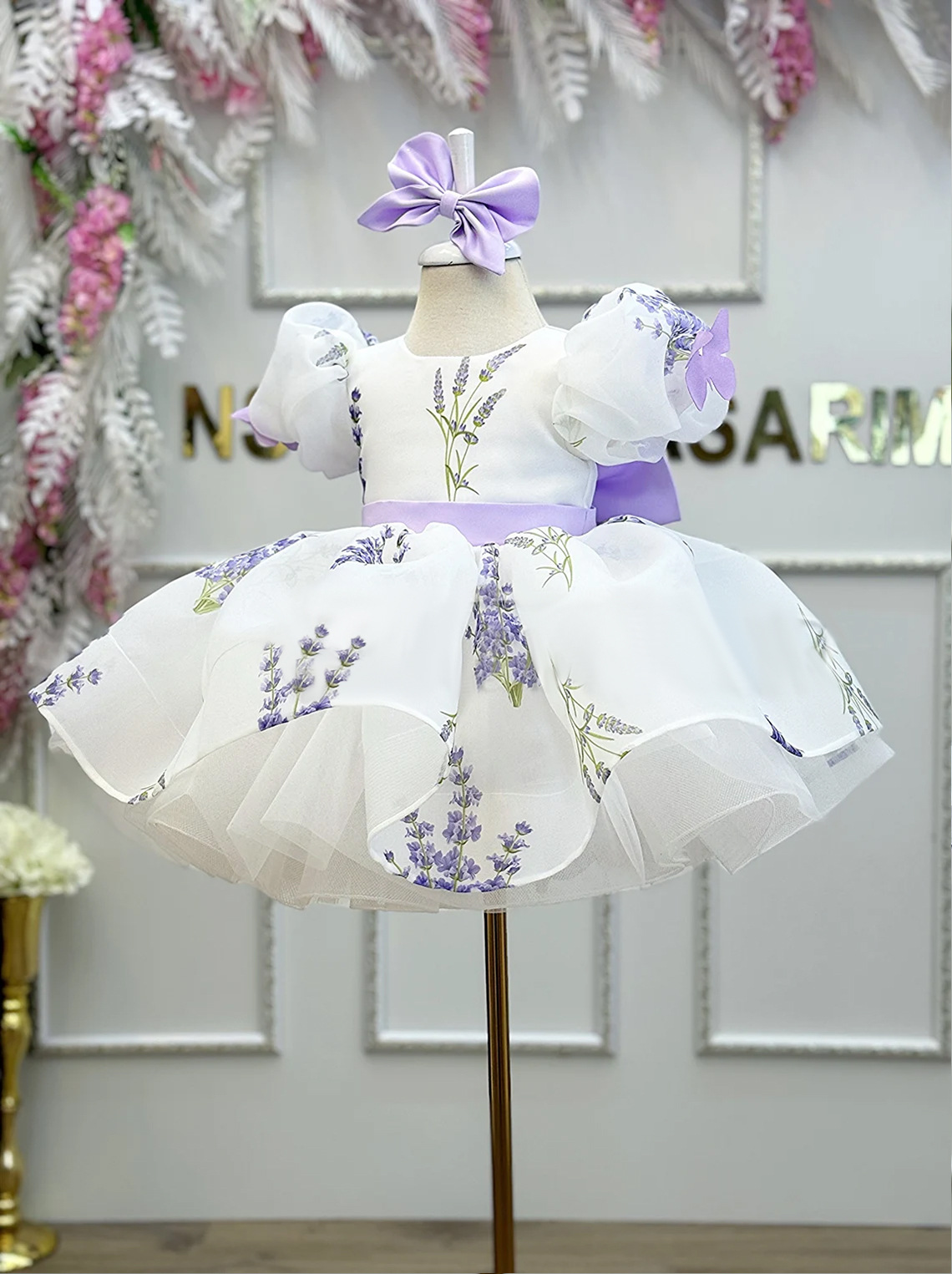 Vestido de niña 2025: Vestido de princesa con falda abullonada de malla lavanda estampada, ideal para bodas, damitas de honor y actuaciones infantiles.