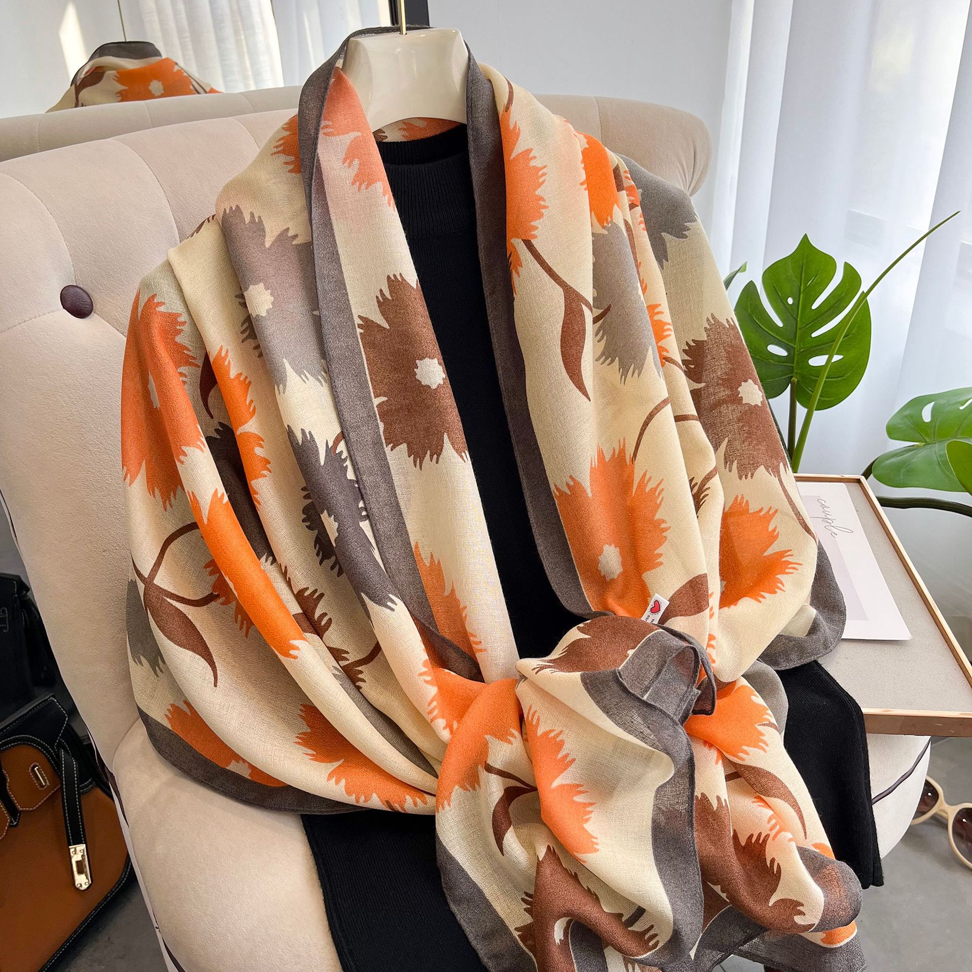 Versatile Cotton And Hemp Scarf For Women Spring Autumn Style_voghion.com
