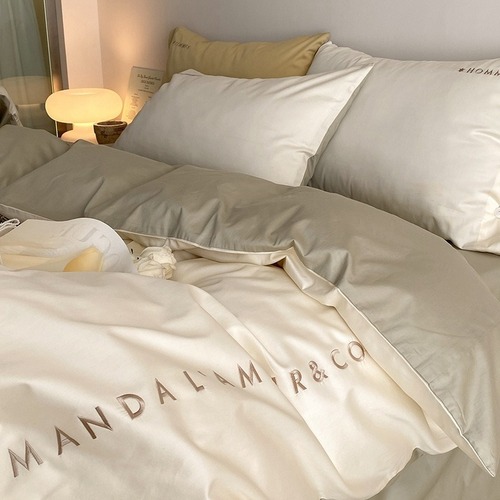 Light luxury style 100 count contrasting color pure cotton long-staple cotton four-piece set pure cotton satin simple letter embroidery bedding mousse T