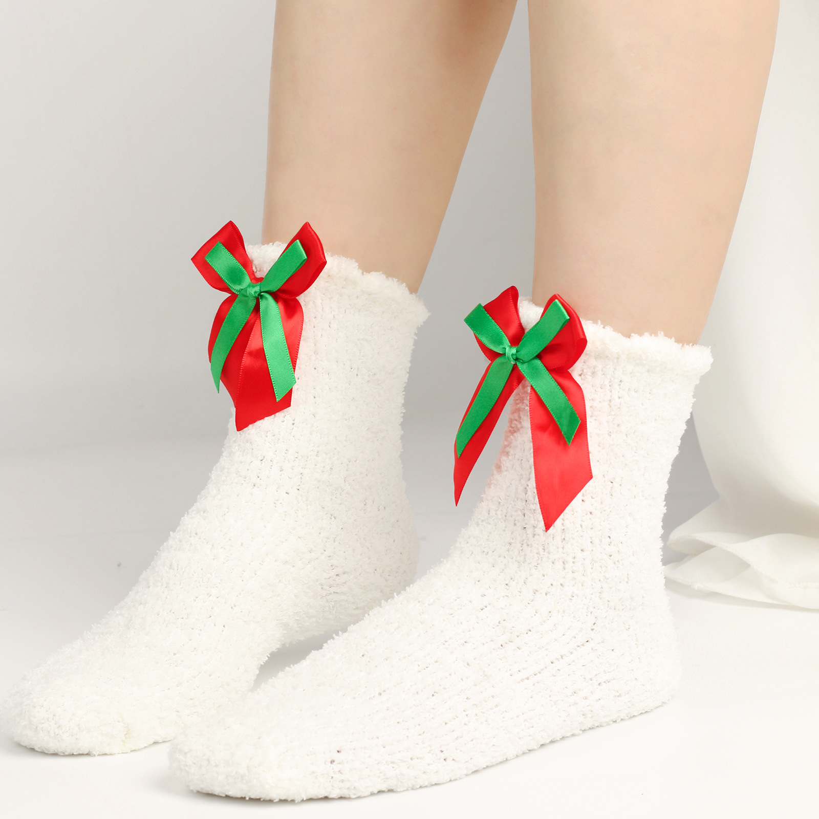 Calzini da donna Calzini spessi e caldi in peluche Calzini in pile corallo con fiocco Calzini a tubo medio autunnali e invernali Calzini con fiocco_voghion.com