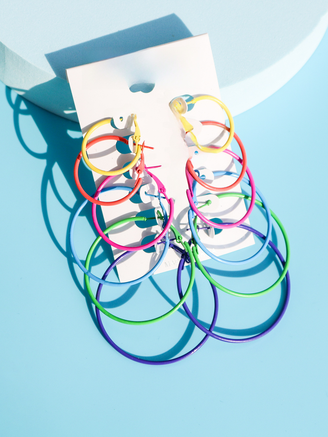 Brand fashionable earrings