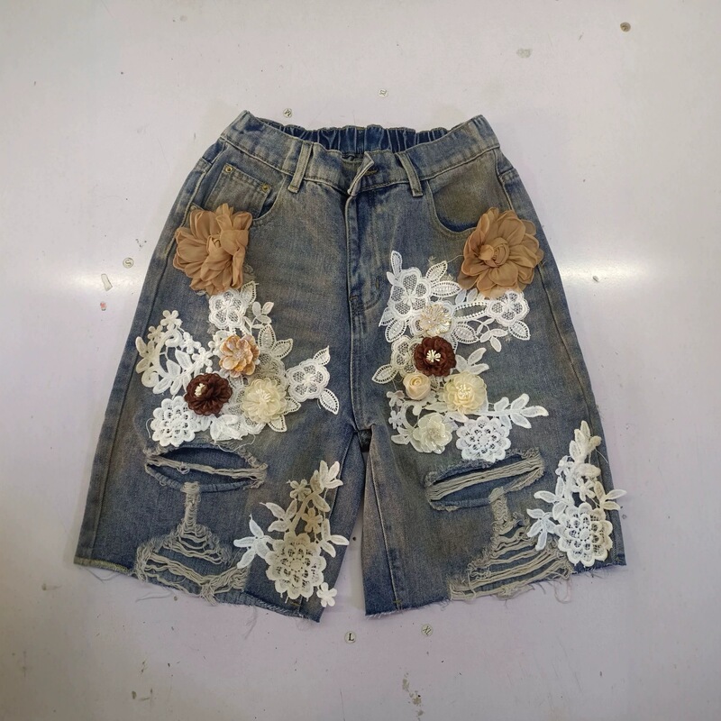 Women's Denim Shorts, Five-Point Length, 2026 Summer New Trendy Style, Ripped with Beading and Floral Embroidery, Slimming Wide-Leg Hot Pants Women's Denim Shorts, Five-Point Length, 2026 Summer New Trendy Style, Ripped with Beading and Floral Embroidery, Slimming Wide-Leg Hot Pants