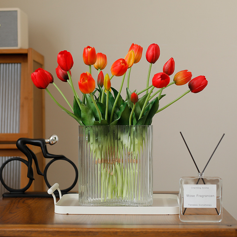 5 Stück künstliche Blumen, weiche Tulpen, künstliche Blumen, fühlt sich echt an, für Zuhause, Garten, Tisch, Hochzeitsdekoration, Simulation, 5-Kopf-Tulpenstrauß – Detail 6
