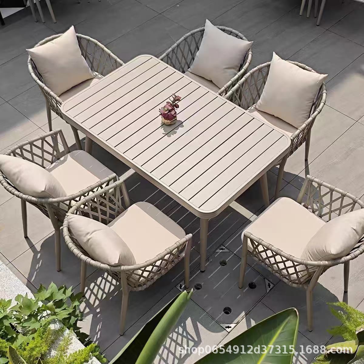 Sillas de caña al aire libre patio de alta gama al aire libre sillas de patio jardín tabla de madera de plástico simple mesa de caña ocio sillas