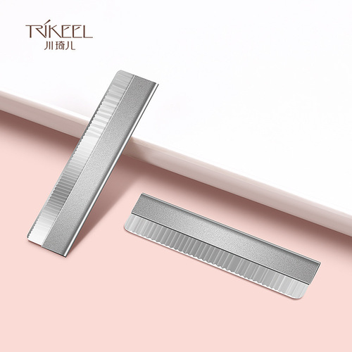 Chuan Qier stainless steel eyebrow trimming blade set of 4 pieces for men and women, beginner makeup artist special eyebrow trimming blade set