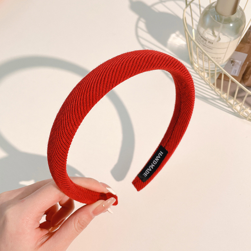 Primavera pequeña diadema fresca para mujer 2025 celebridad de Internet nuevo estilo salvaje fuera de estilo coreano horquilla de cabello prensado diadema accesorios para la cabeza