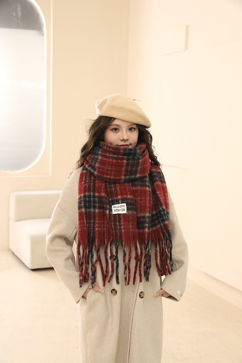 Schal für Herbst- und Winterfrauen mit einem Gefühl von Luxus 2024 Neues Seepferdchenfellgitter Koreanische Version Paarschal_voghion.com