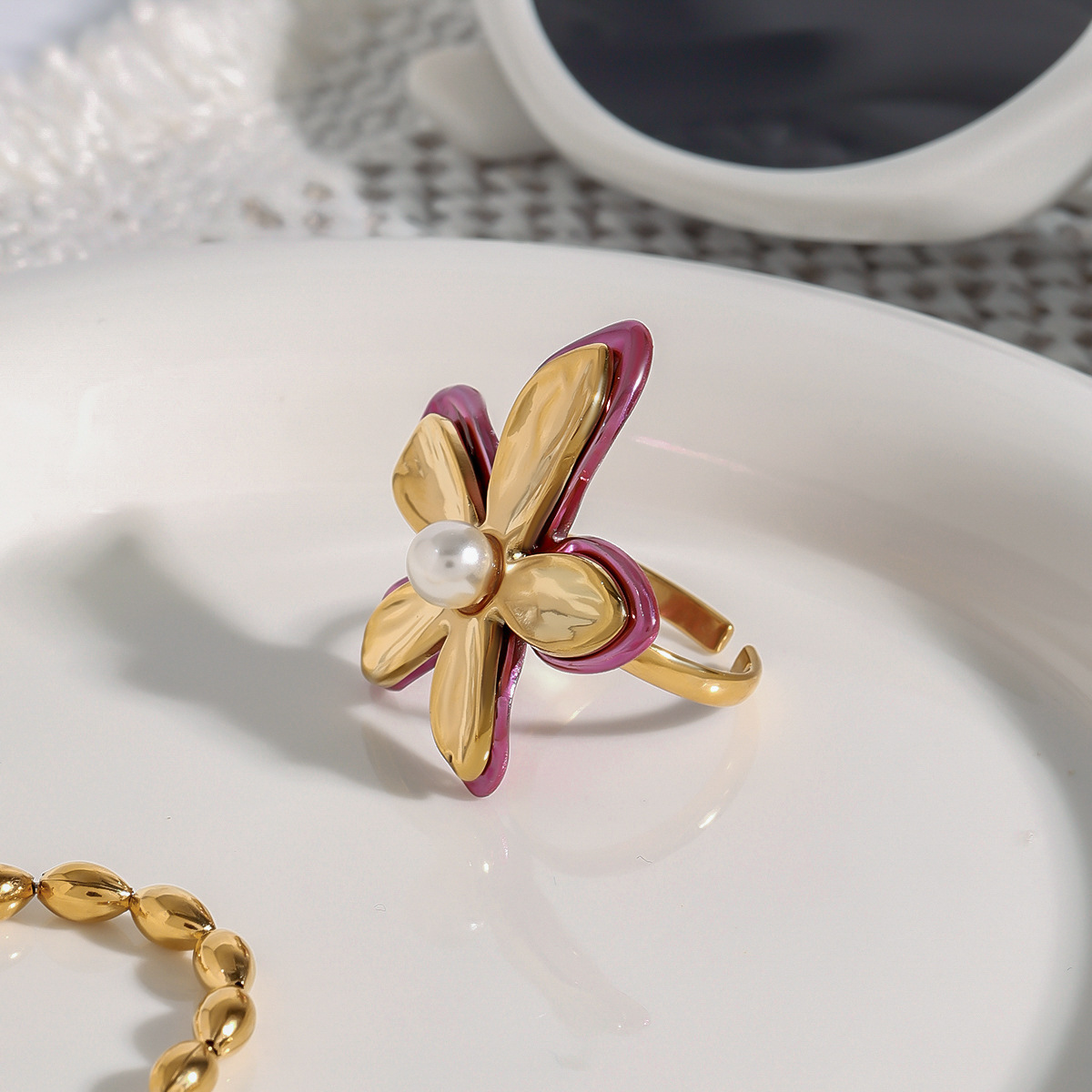 304 Stainless Steel Material PVD Coated Real Gold Plated Flower 304 Stainless Steel Vintage Style Commute Waterproof Non Tarnish Open Rings