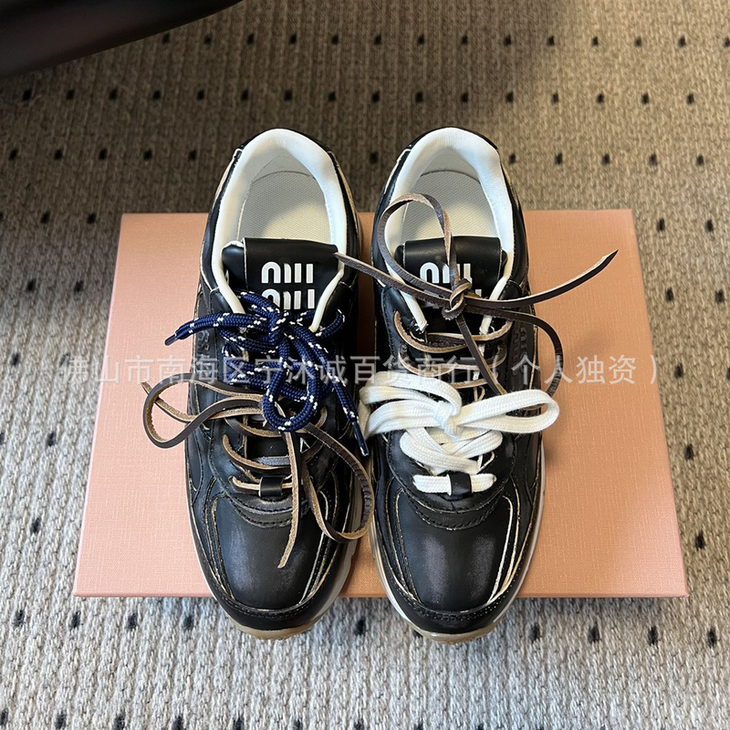 2025 新レトロカラーラビングダッドシューズ女性 MIU 共同ブランド道徳トレーニングシューズカラーダブルレースアップ厚底スポーツシューズ|undefined