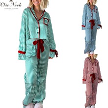 Women&lsquo;s Striped Pajama Set Long Sleeve Button-up Crop Tops