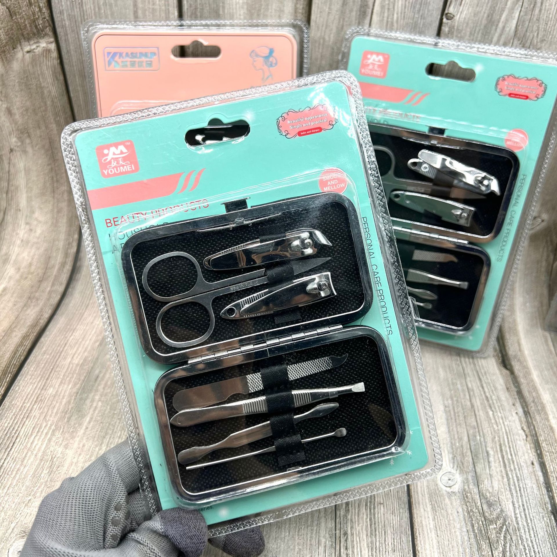 Nail care set, nail clipper set, beauty tools 7-piece set, manicure and beauty gift box, bulk discounts available