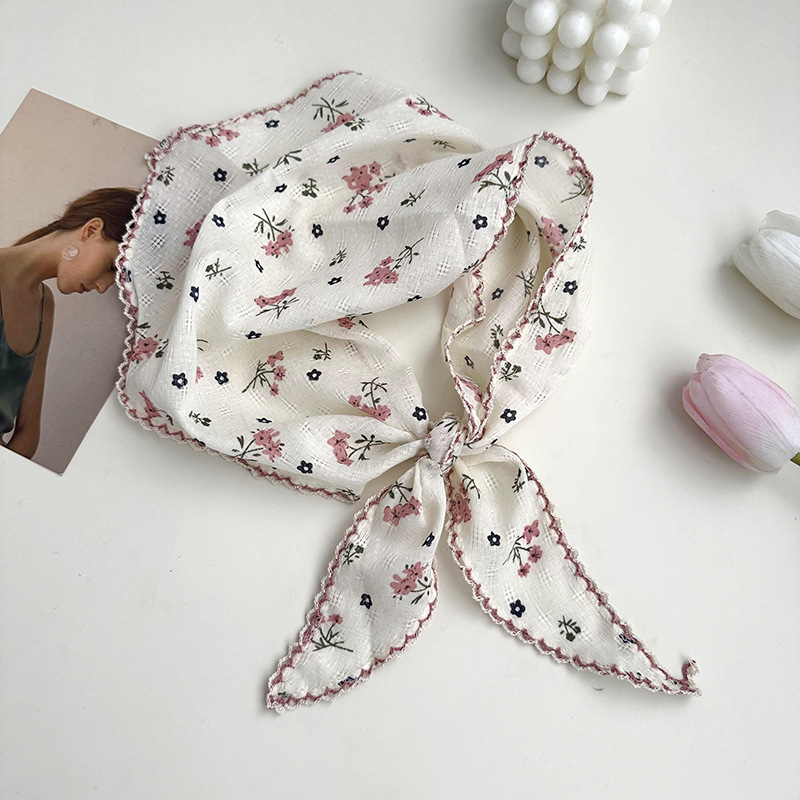 Pastoral viento de flores de encaje triángulo turbante de mujer de verano retrógrado francés de playa bufandas de seda protector solar correa de pelo