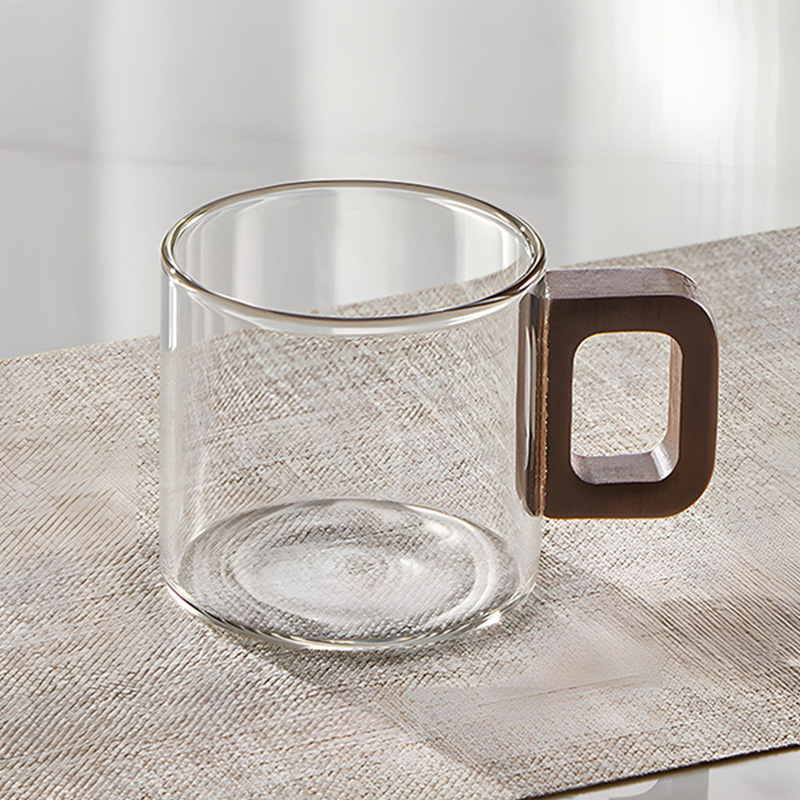 Taza de té de vidrio con asa de madera Taza de té pequeña para el hogar resistente a altas temperaturas Taza de té de hospitalidad de vidrio con alto contenido de borosilicato de hollín transparente personal