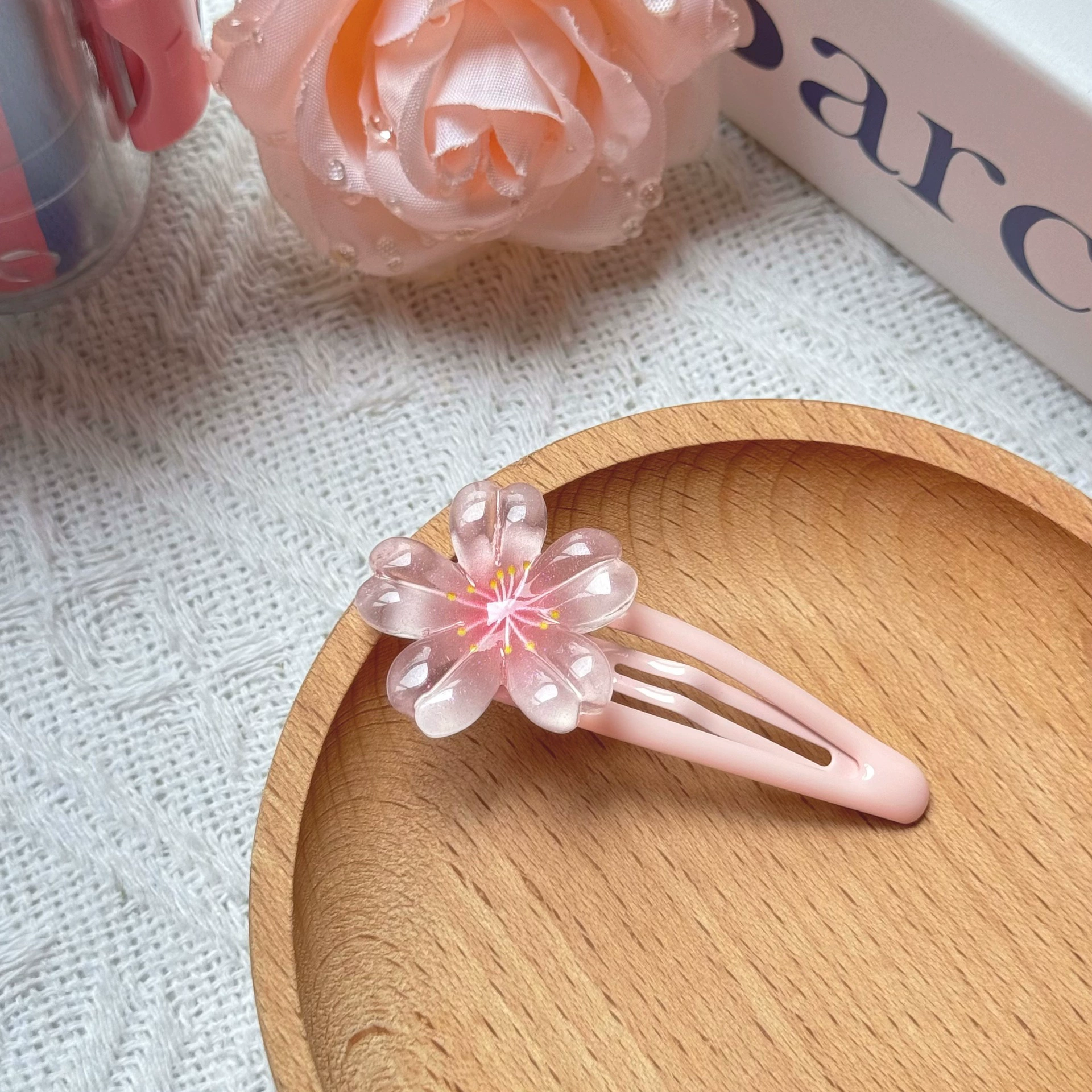 Заколка для волос Jelly Cherry Blossom, смоляная боковая клипса, 6 см, пастельные цвета