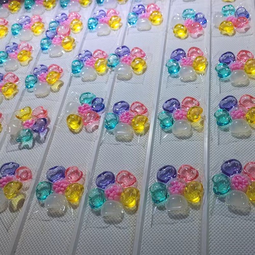 Six-chamber laundry beads, decontamination, softness, anti-static, long-lasting fragrance, concentrated laundry beads, six-in-one manufacturer wholesale