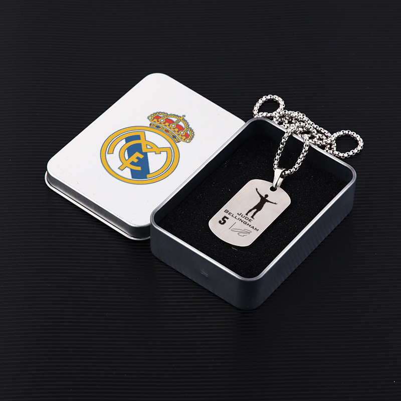 Football Star Pendant Military Brand Necklace Ronaldo Messi Neymar Royal Horse Barcelona Manchester City Chelsea Ac Meters
