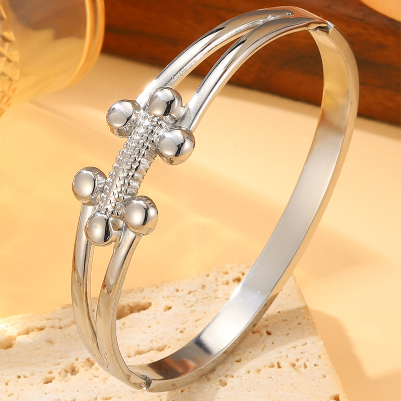 Brazalete de acero inoxidable de alta versión de lujo ligero para mujeres esferas delicadas no se desvanecen lavar brazalete de acero de aluminio joyas joyas