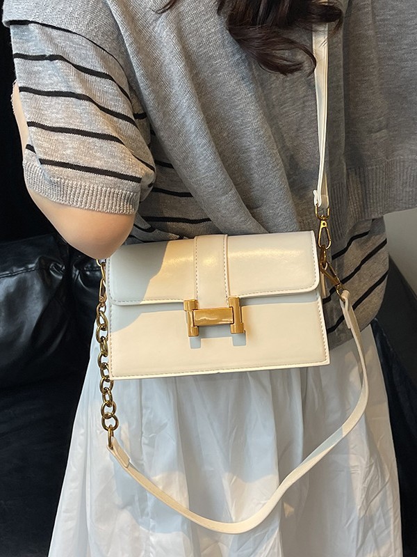 Bolso Bolso bandolera femenino 2025 nuevo estilo transfronterizo moda nicho luz lujo retro viajero cadena de un solo hombro pequeño bolso cuadrado