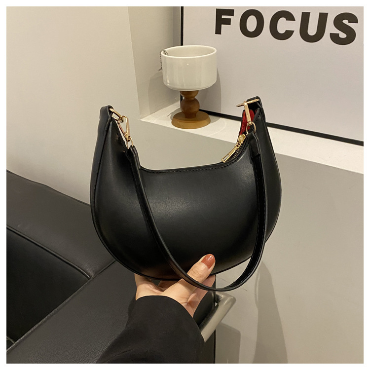 197g Weight Synthetic Leather Lining Material Sewing Thread Fashion Element Zipper Closure Type Single Shoulder Strap Strap Type Shoulder Bag Bags Type Daily Occasion Pu Leather Material Solid Color Pattern All Seasons Season Women's Gender Streetwear Style Square Shape Small Size Women's Small Pu Leather Solid Color Streetwear Sewing Thread Square Zipper Shoulder Bag 6