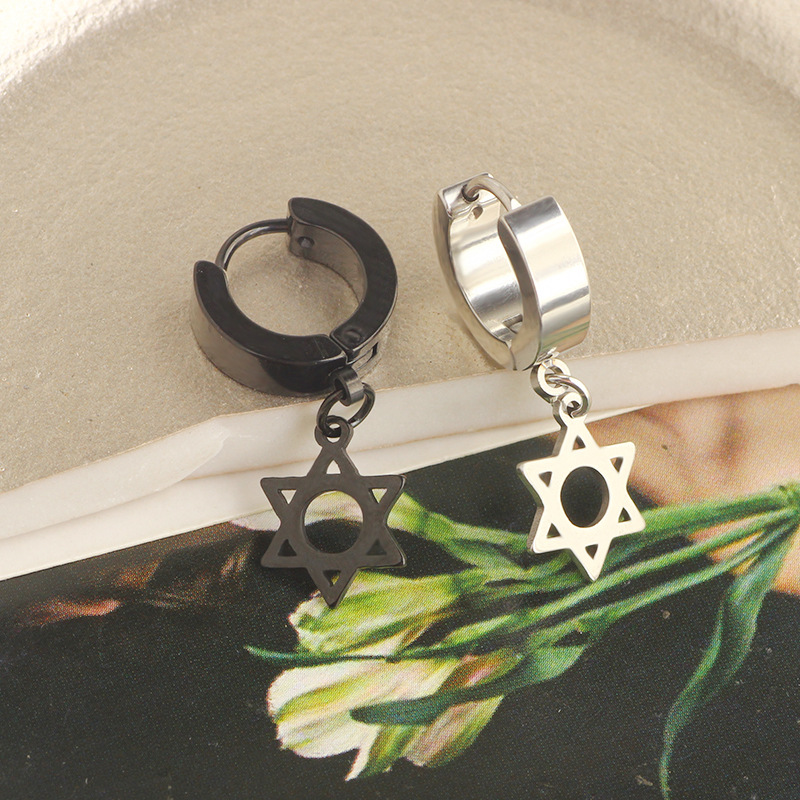 Pointed titanium steel lip stud product view