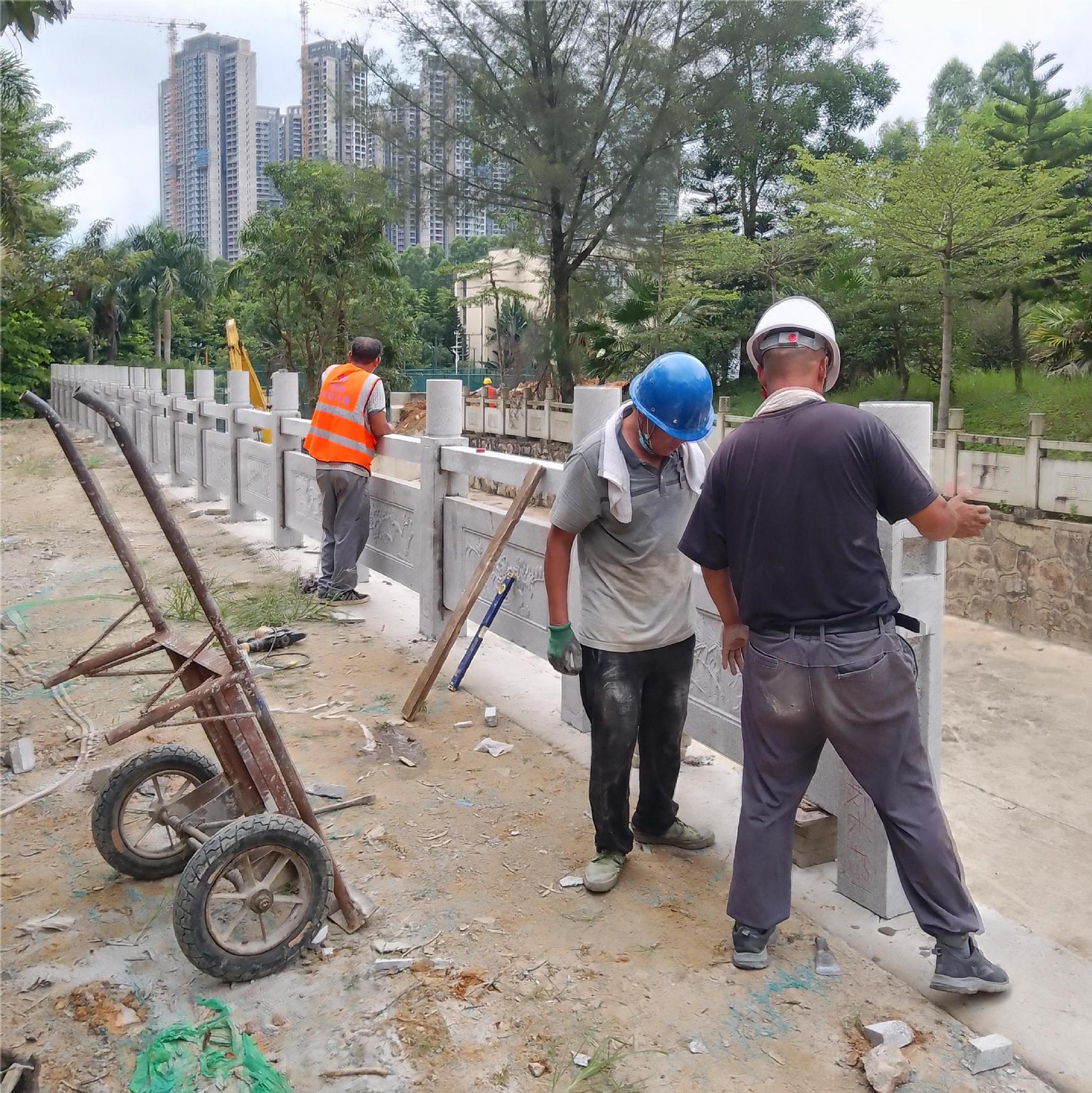 芝麻白石栏杆 石雕护栏 石材大理石价格