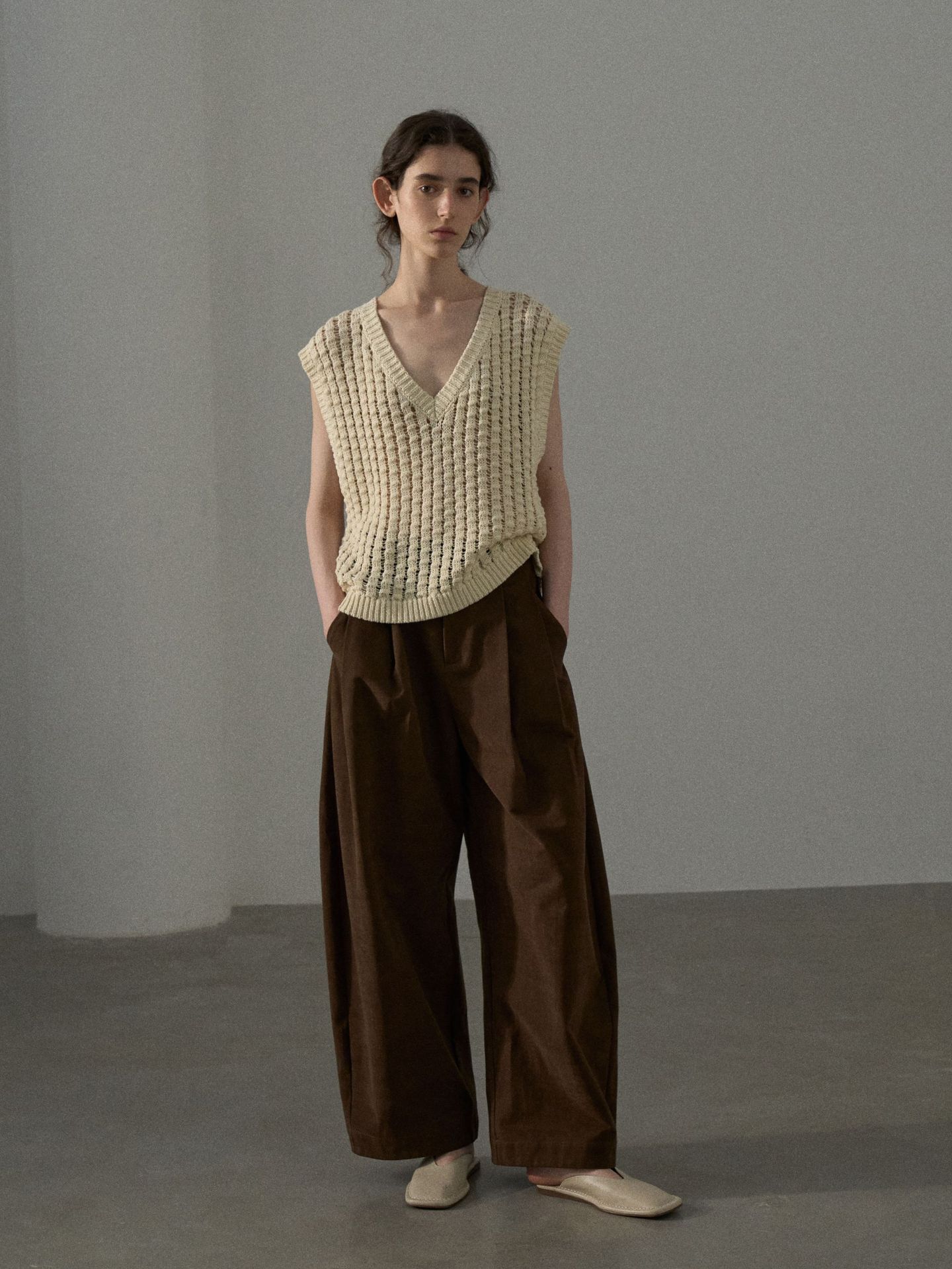 【コモンライン】COLNE 新作 ハイウエスト コットン 起毛 カーブ 万能 ゆったり レイジー カジュアル パンツ C4472