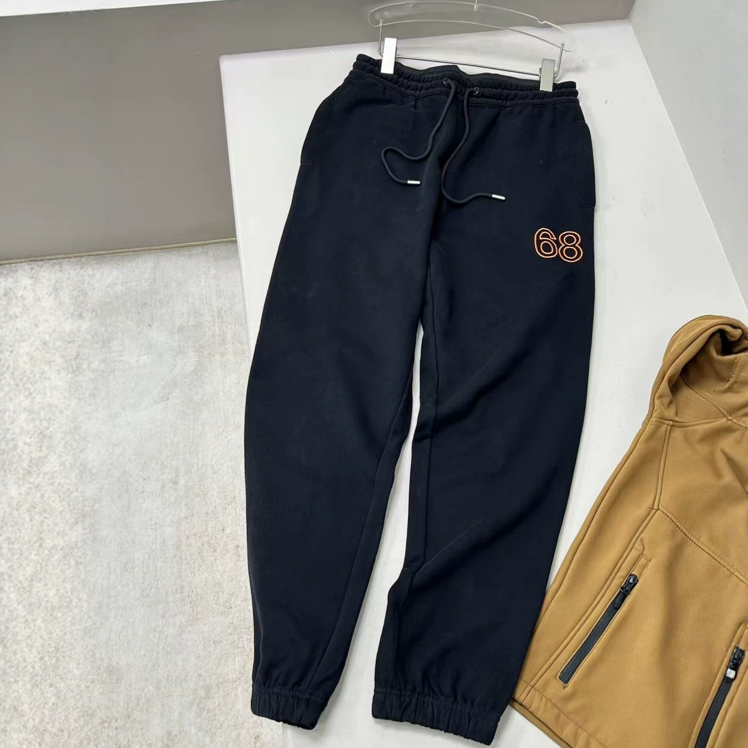【KZ9101】Men's athletic pants, fleece-lined for warmth, with elasticated cuffs and waistband