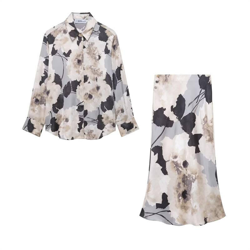 Foreign trade wholesale 2025 spring and summer new European and American style women's fashion silk satin texture printed shirt skirt