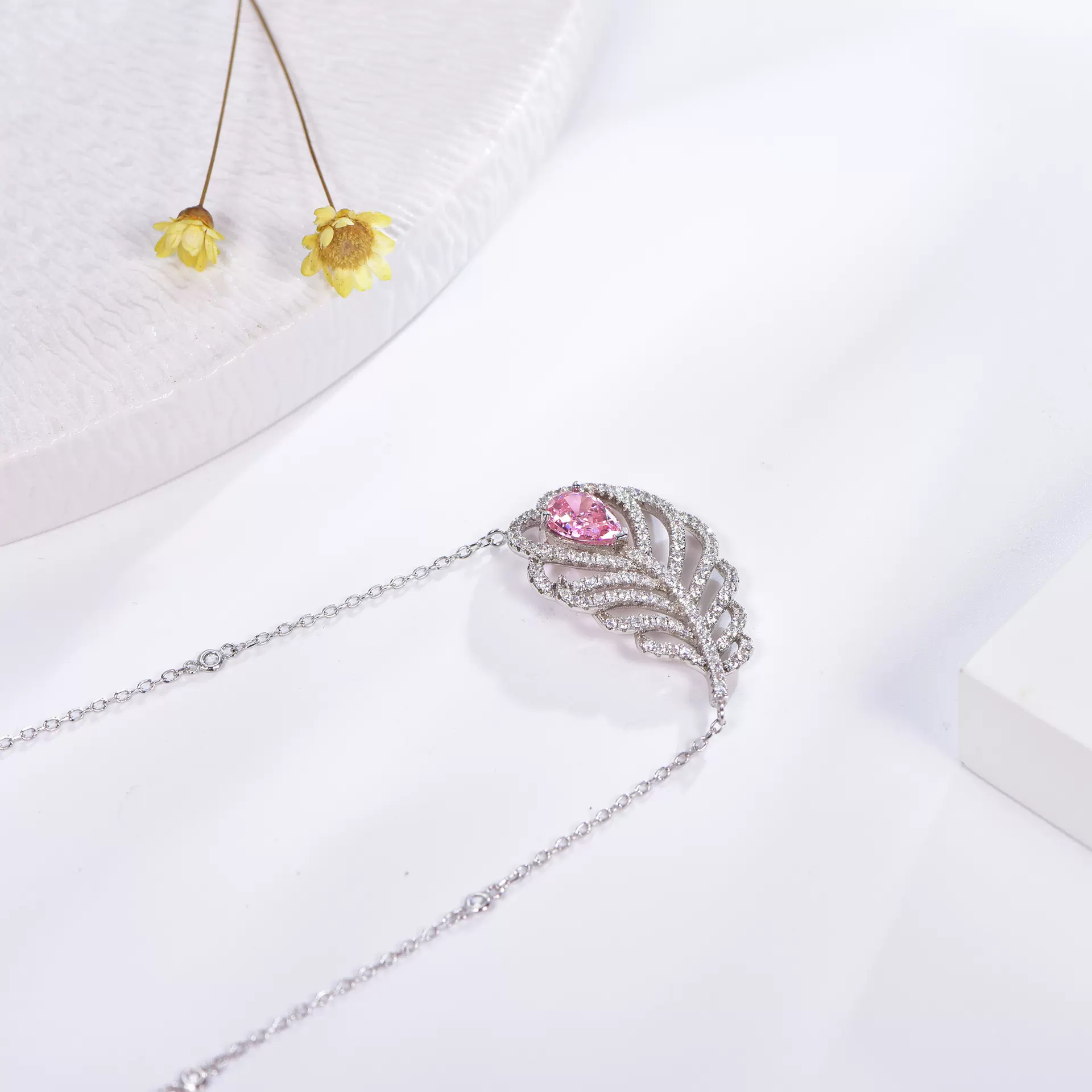 跨境S925纯银满钻羽毛红宝石锁骨链个性女款项链百搭轻盈吊坠短款