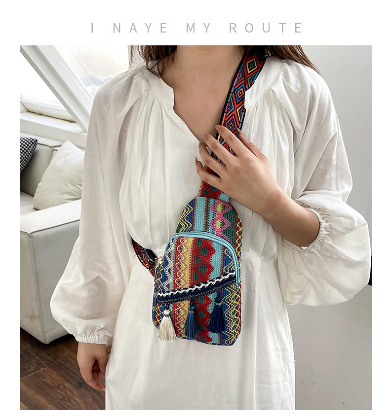 226g Weight Polyester Lining Material Zipper Closure Type Single Shoulder Strap Strap Type Fanny Pack Bags Type Casual, Travel Occasion Braid Material Geometric Pattern All Seasons Season Women's Gender Ethnic Style, Streetwear Style Square Shape Medium Size Women's Medium Braid Geometric Ethnic Style Streetwear Square Zipper Fanny Pack 无