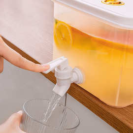 现代简约厨房冰箱5升冷水桶 透明冷水桶密封储藏果汁 龙头饮水桶