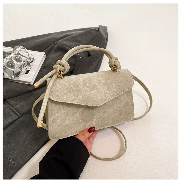 Shoulder bag retro matte small, one-shoulder city style, compact