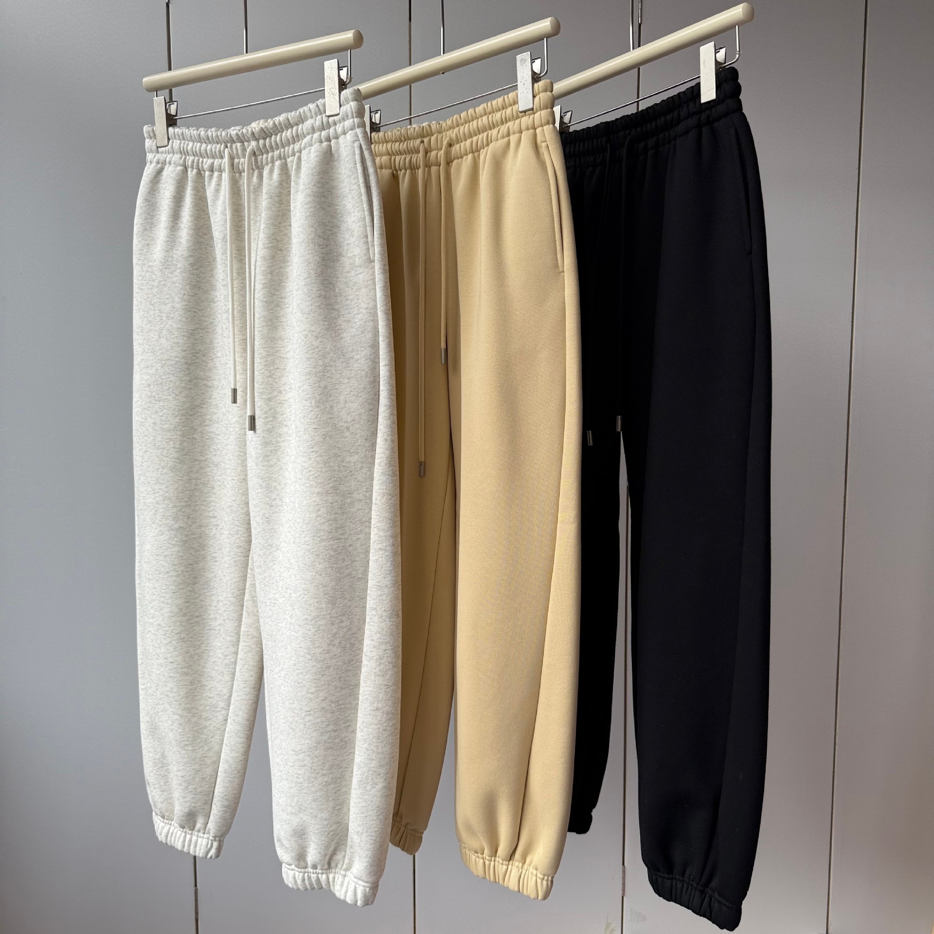 A Warm Winter Stove! High Weight Thickeneded Warm Loose Slimming Look Versatile Fashionable Velvet Cuffed Sweatpants for Women