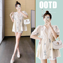 2025新款孕妇韩版V领刺绣娃娃衫上衣+托腹短裤两件套