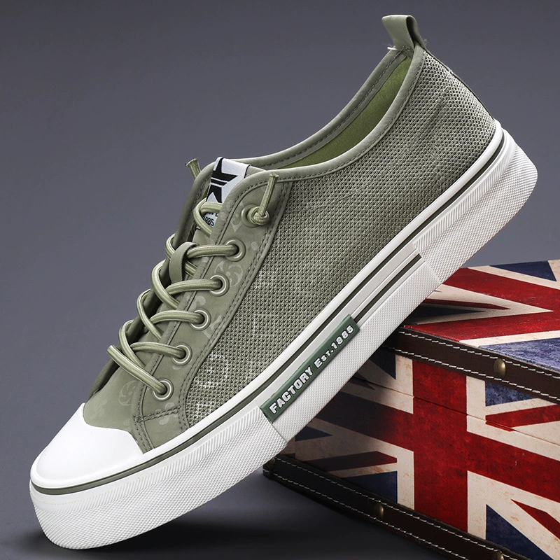 2024 Летняя новая мужская обувь Корейская версия дикая модная мужская обувь на холсте плоская подошва удобная и дышащая обувь на педали