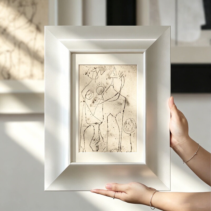 Niche artistic style white picture frame decorative painting frame for living room and bedroom, simple hand-painted frame Niche artistic style white picture frame decorative painting frame for living room and bedroom, simple hand-painted frame
