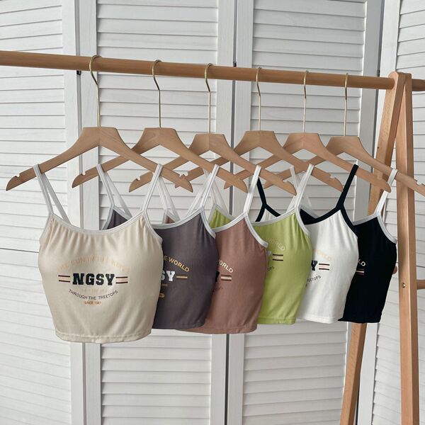 Comfortable top with cups with letters