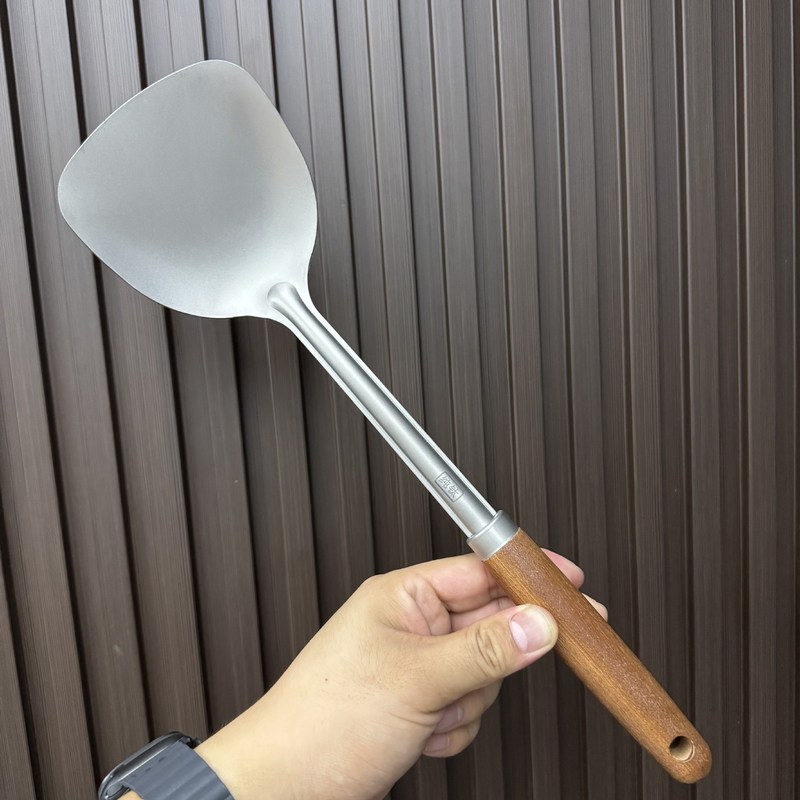 新しい家庭用調理スパチュラ Sapele 純チタンスパチュラステンレス鋼厚く高温耐性家庭用スパチュラ卸売|undefined
