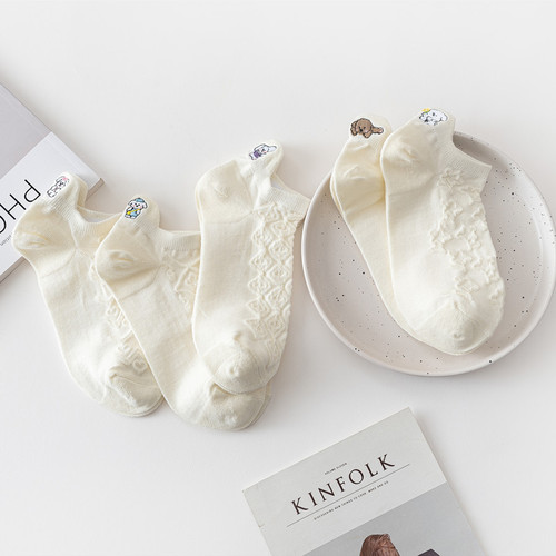 23 New Socks Women's Socks Cartoon Embroidery Spring and Summer Embossed Japanese Shallow Mouth Cotton Socks Tear-Up Women's Boat Socks Wholesale