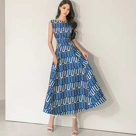 2026夏季新款时尚设计修身走秀款几何图案印花背心连衣裙长裙1761