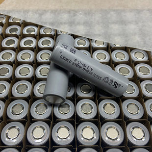 1���r ���i18650-21700-20650�늳� 3.7Vƽ�^ ���������늳�10C