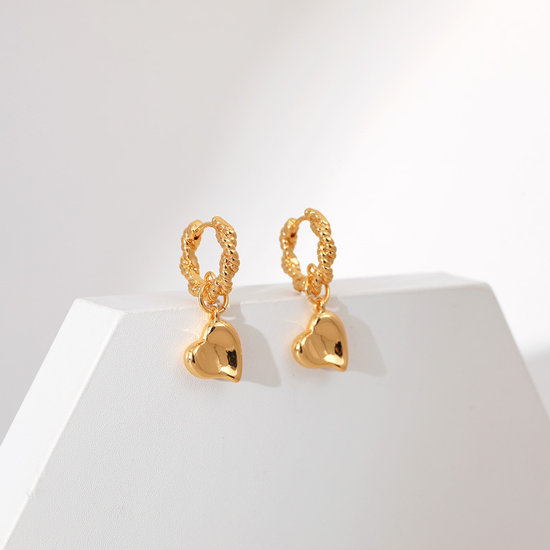 Fashion Heart Shape Copper Plating Dangling Earrings 1 Pair