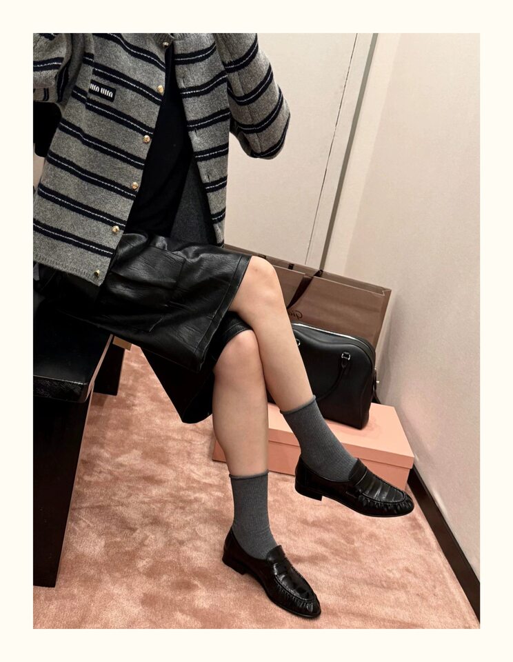 Giày lười nữ da bò mũi tròn nhún bèo cổ thấp gót thấp phong cách Anh Quốc — màu đen chi tiết 6